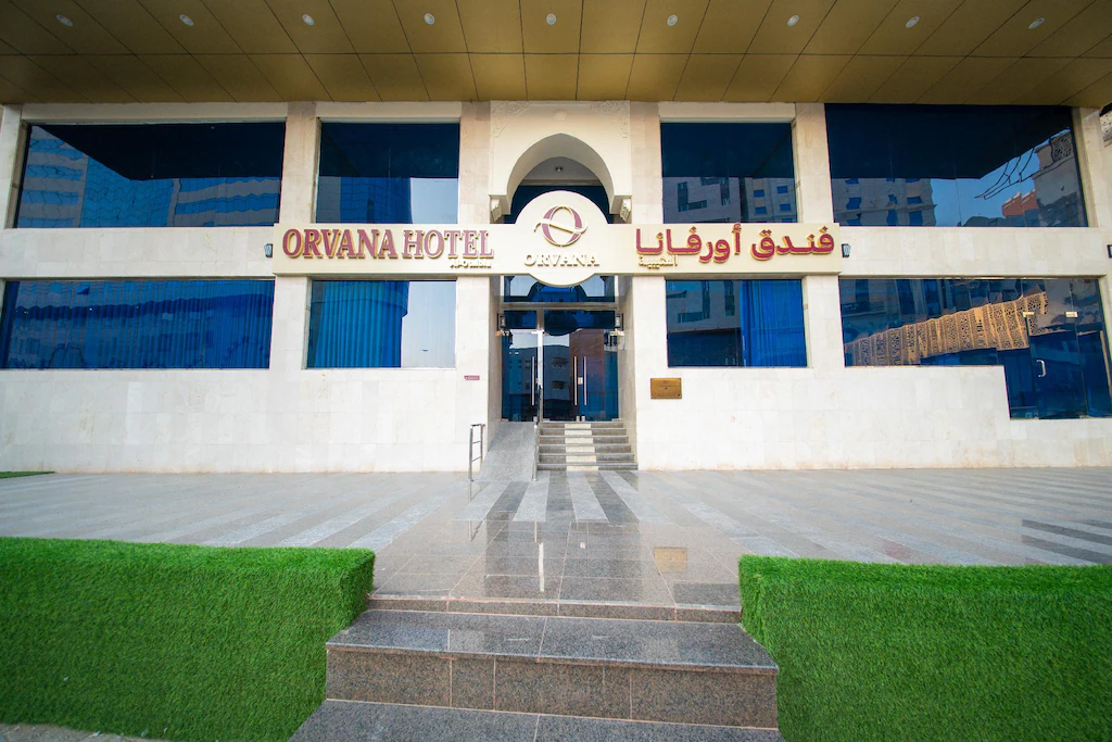 hotel-img