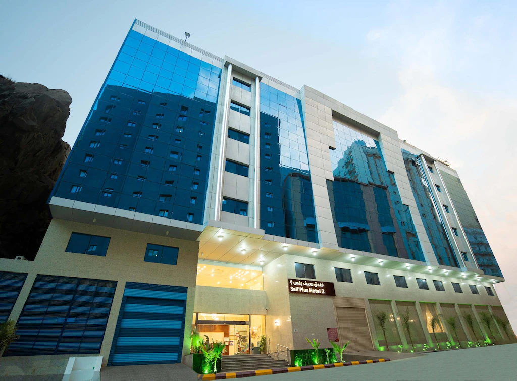 hotel-img